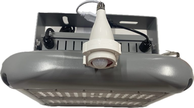 Smart Dimming Controller on High Bay